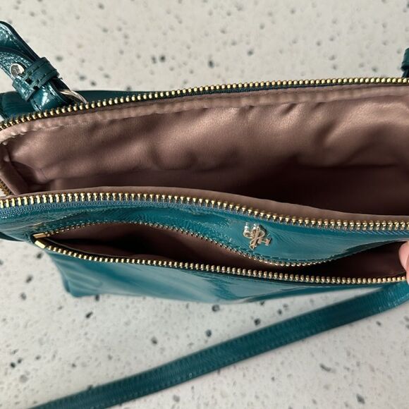 COLE HAAN JITNEY Teal Green Patent Leather Shoulder Purse Top Zip Travel Bag EUC - Picture 4 of 16